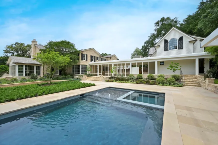 Emma Stone’s $26.5 Million Austin Estate Lists After Four-Year Renovation in Forbes